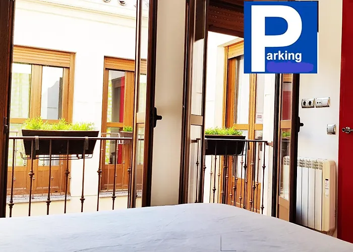 Santa Ursula 2 dormitorios Parking Público por horas a 50 m 18 euros dia