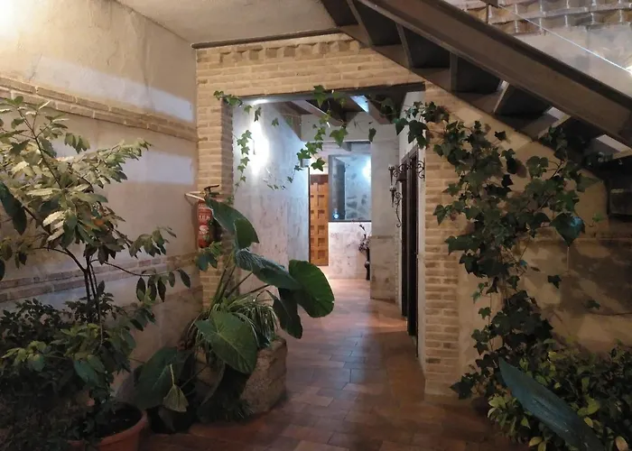 Apartamentos La Casa Del Grial